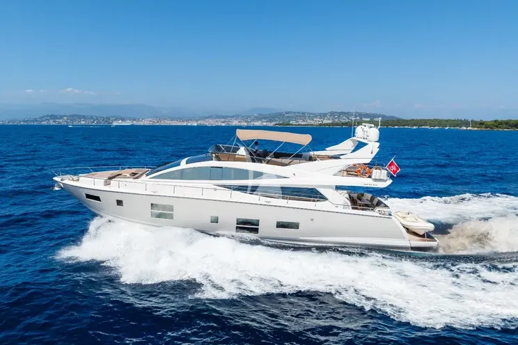 Charter Yacht SUMMER BREEZE - Pearl 75 - 4 Cabins - Cannes - Golfe Juan - Monaco - Antibes - St Tropez