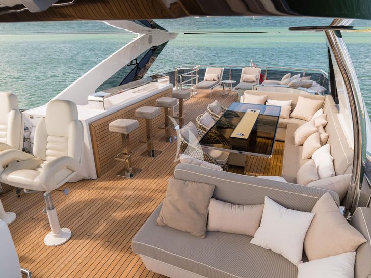 THE PEDDLER - Dreamline 26,flybridge bar THE PEDDLER - Dreamline 26,flybridge bar