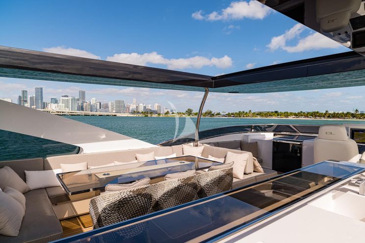 Charter Yacht THE PEDDLER - Dreamline 26 - 4 Cabins - Fort Lauderdale - Florida East Coast - Bahamas