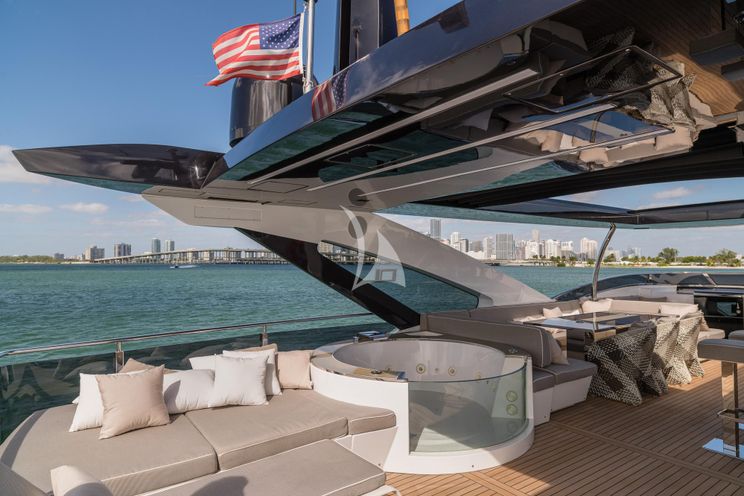 Charter Yacht THE PEDDLER - Dreamline 26 - 4 Cabins - Fort Lauderdale - Florida East Coast - Bahamas