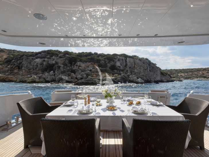 TROPICANA Admiral 30m Aft Dining TROPICANA Admiral 30m Aft Dining