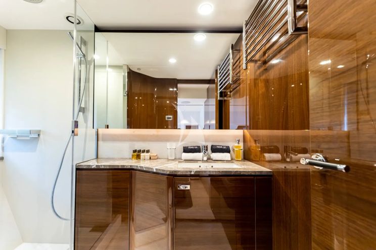 Charter Yacht VISTA - Princess Y85 - 4 Cabins - Athens - Mykonos - Paros - Cyclades - Greece