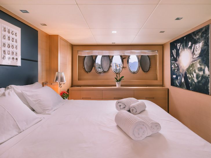 THIS IS MINE Posillipo Technema 85 - VIP cabin 2 THIS IS MINE Posillipo Technema 85 - VIP cabin 2