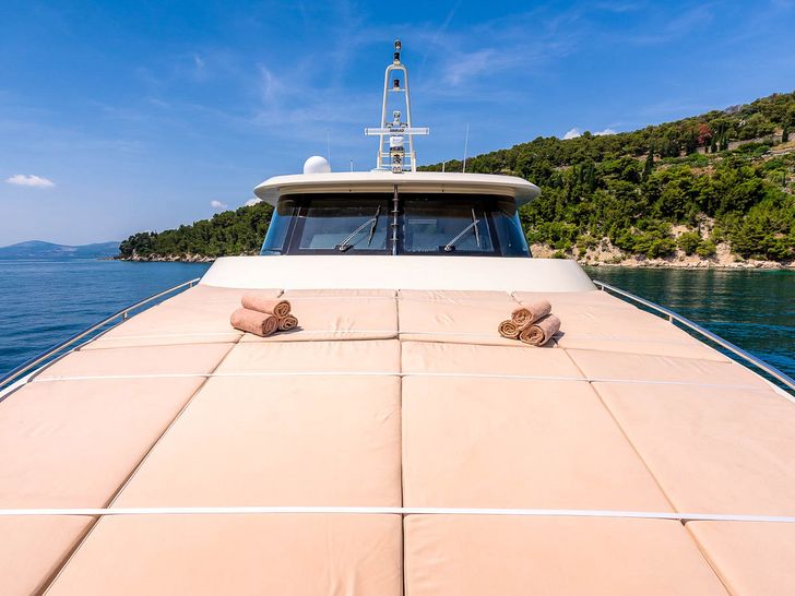 GRACE - Aegean Yachts 28m Sunbeds