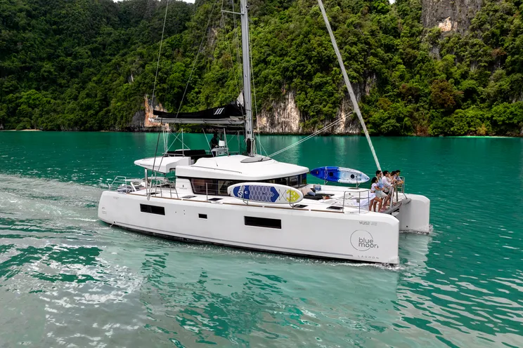 Charter Yacht BLUE MOON - Lagoon 52F - 5 Cabins - Phuket - Thailand