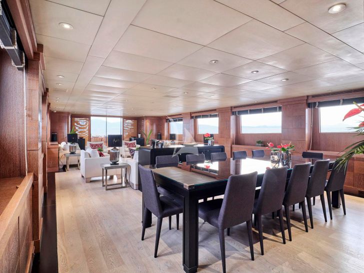 ELEMENT - main deck saloon dining table ELEMENT - main deck saloon dining table