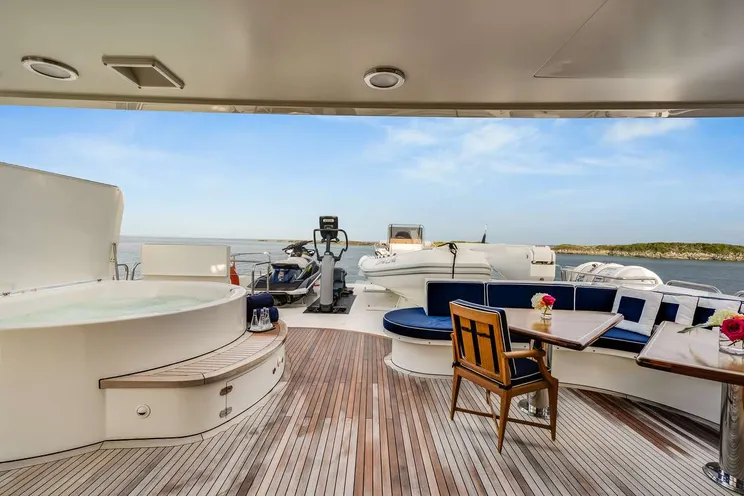Charter Yacht AVALINA - Westport 130 - 5 Cabins - Nassau - Exumas - Bahamas