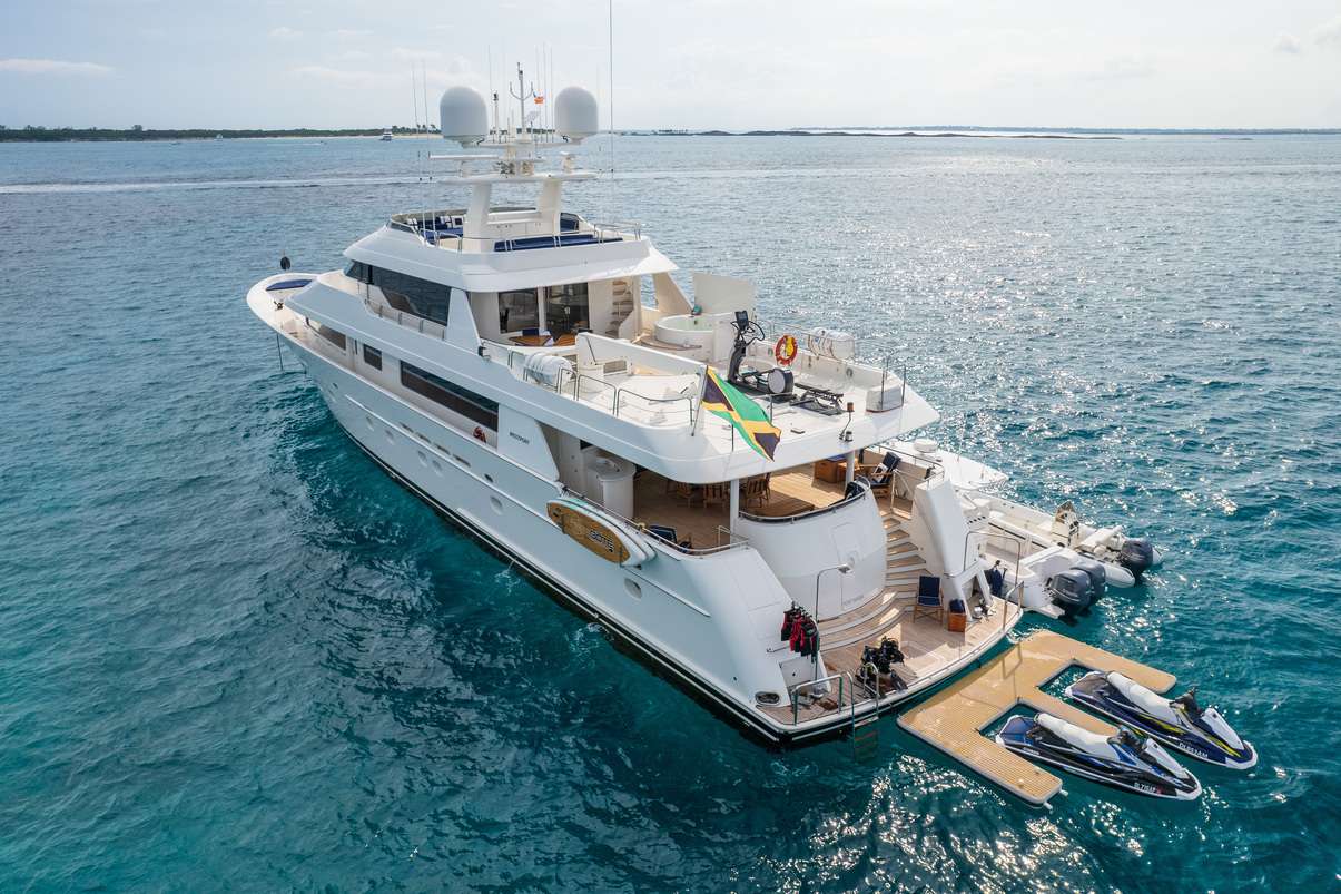 Charter Yacht AVALINA - Westport 130 - 5 Cabins - Nassau - Exumas - Bahamas