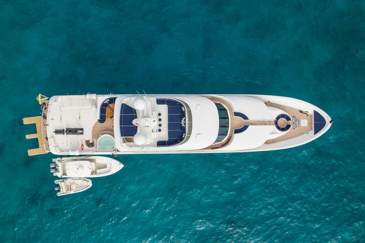 Charter Yacht AVALINA - Westport 130 - 5 Cabins - Nassau - Exumas - Bahamas