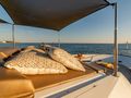 QUANTUM Peri 29 - foredeck lounge QUANTUM Peri 29 - foredeck lounge