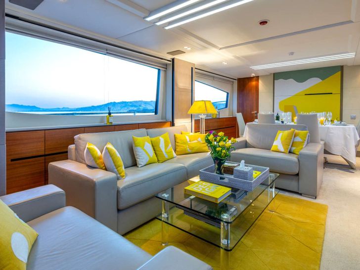 QUANTUM Peri 29 - saloon QUANTUM Peri 29 - saloon