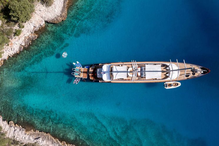 Charter Yacht NOCTURNO - Rayburn 48m - 6 Cabins - Split - Dubrovnik - Hvar - Croatia