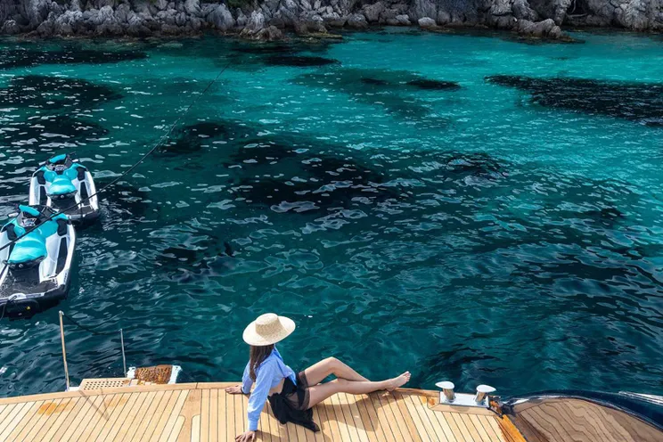 Charter Yacht NOCTURNO - Rayburn 48m - 6 Cabins - Split - Dubrovnik - Hvar - Croatia