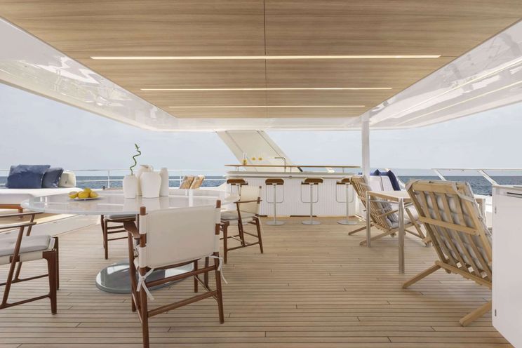 Charter Yacht PRONTO - Sunreef 80 Power - 4 Cabins - Nassau - Paradise Island - Exumas - Bahamas