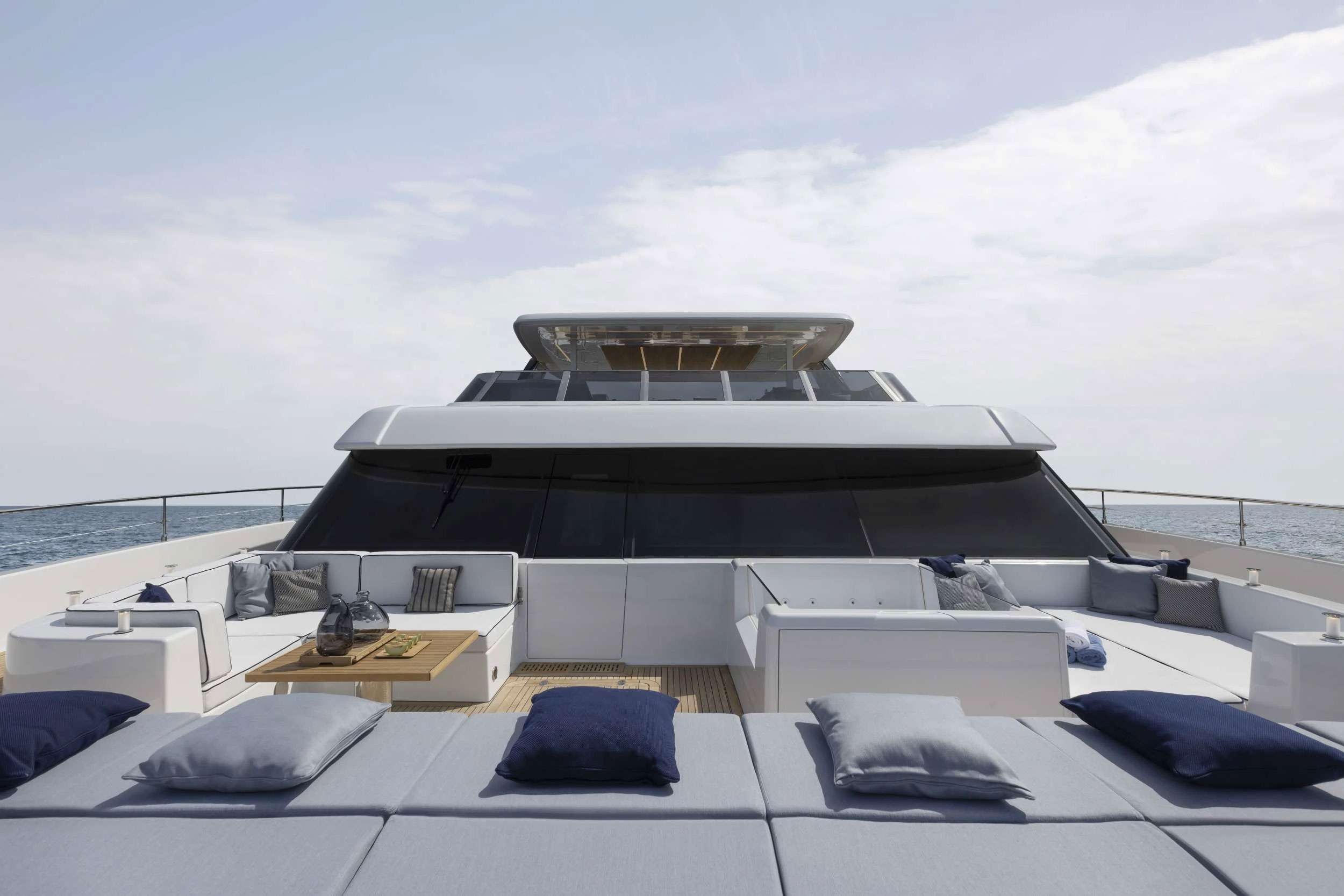 Charter Yacht PRONTO - Sunreef 80 Power - 4 Cabins - Nassau - Paradise Island - Exumas - Bahamas