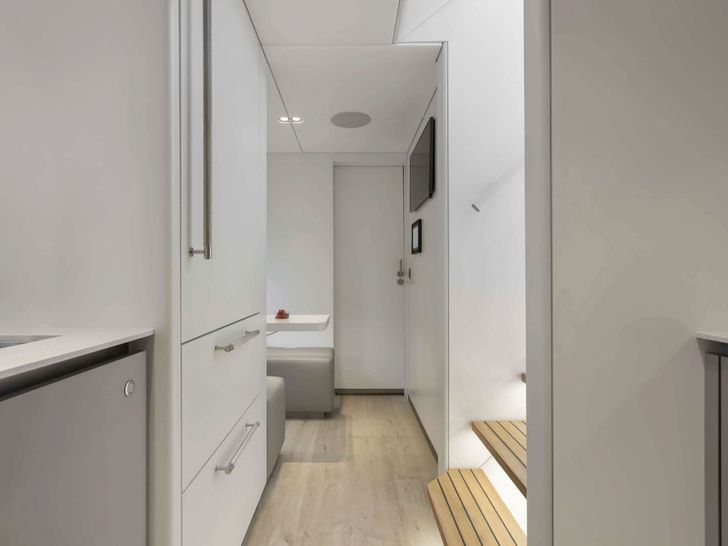 PRONTO Sunreef Power Catamaran 80 - galley country dining PRONTO Sunreef Power Catamaran 80 - galley country dining