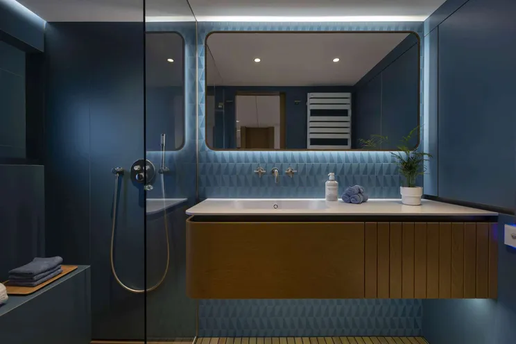 Charter Yacht PRONTO - Sunreef 80 Power - 4 Cabins - Nassau - Paradise Island - Exumas - Bahamas