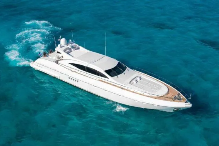 Charter Yacht TOTAL - Mangusta 108 - 4 Cabins - Nassau - Exumas - Bahamas