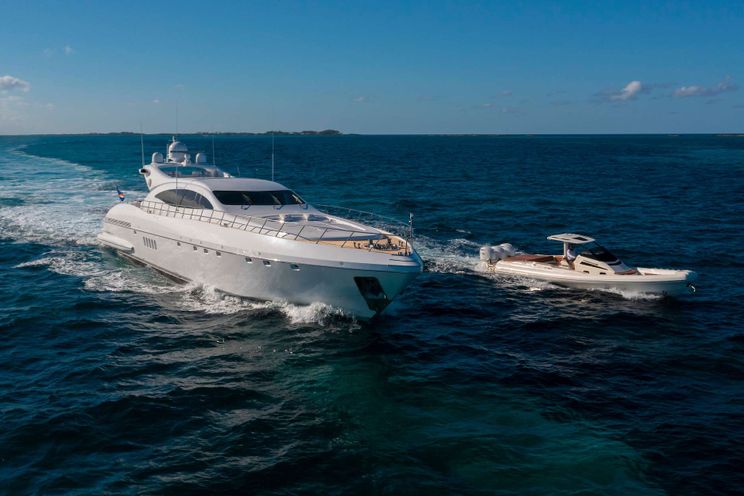 Charter Yacht TOTAL - Mangusta 108 - 4 Cabins - Nassau - Exumas - Bahamas