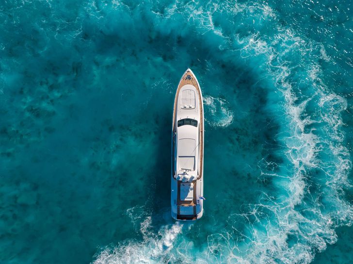 TOTAL Mangusta 108 - top shot TOTAL Mangusta 108 - top shot