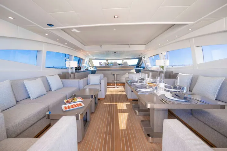 Charter Yacht TOTAL - Mangusta 108 - 4 Cabins - Nassau - Exumas - Bahamas