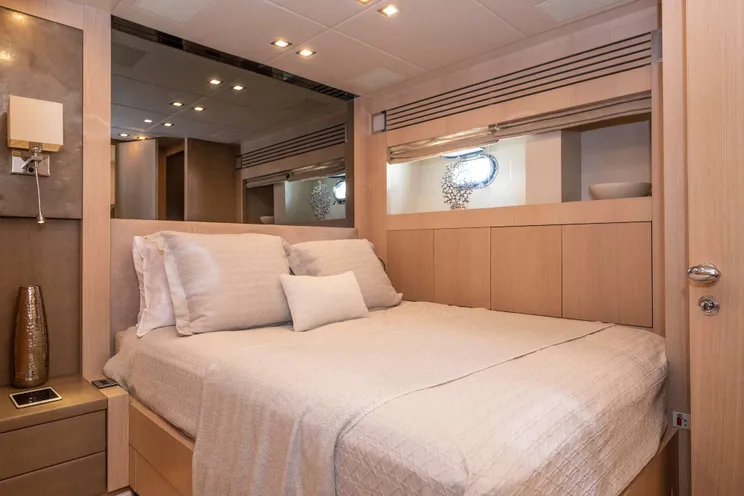 Charter Yacht TOTAL - Mangusta 108 - 4 Cabins - Nassau - Exumas - Bahamas