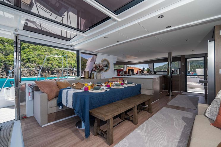 Charter Yacht SUN DAZE - Bali 5.4 - 4 Cabins - Tortola - Anegada - Virgin Gorda - Caribbean