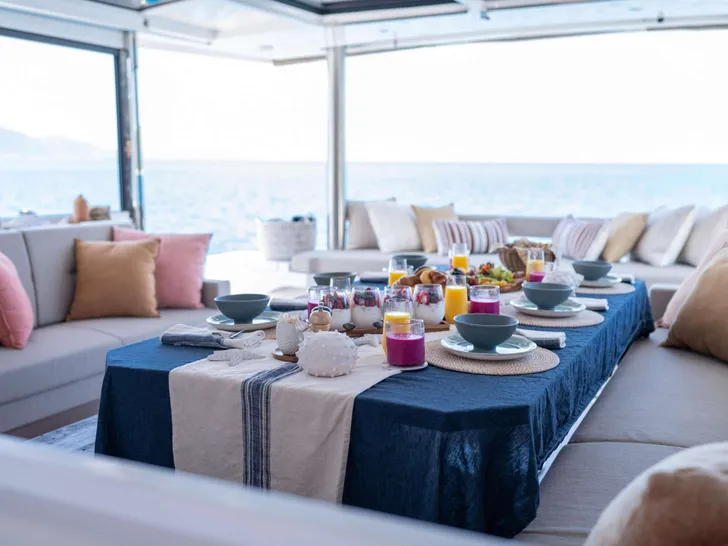 SUN DAZE Bali 5.4 - dining set up SUN DAZE Bali 5.4 - dining set up