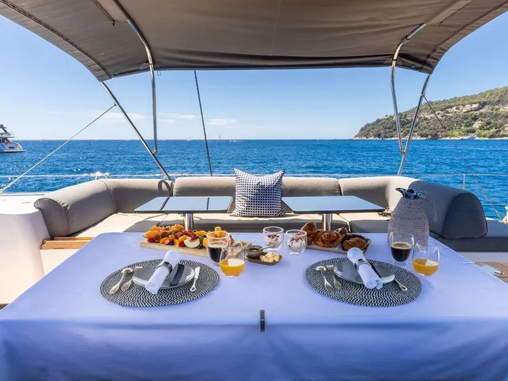 YCH2 Nautor Swan 90 - upper deck alfresco dining area YCH2 Nautor Swan 90 - upper deck alfresco dining area