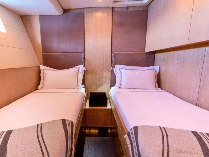 YCH2 Nautor Swan 90 - twin cabin YCH2 Nautor Swan 90 - twin cabin