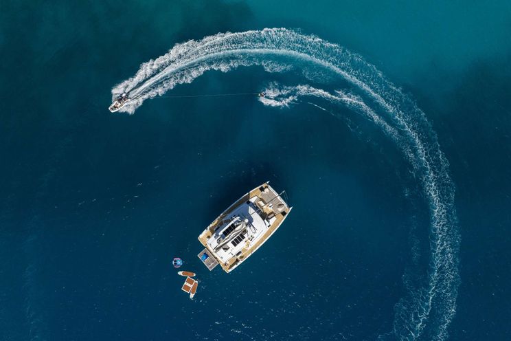 Charter Yacht KATLO - Bali 5.4 - 3 Cabins - Nassau - Exumas - Bahamas