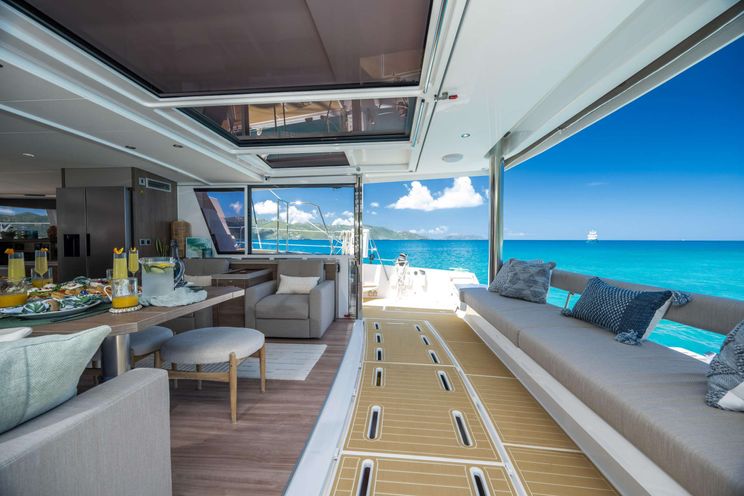 Charter Yacht KATLO - Bali 5.4 - 3 Cabins - Nassau - Exumas - Bahamas