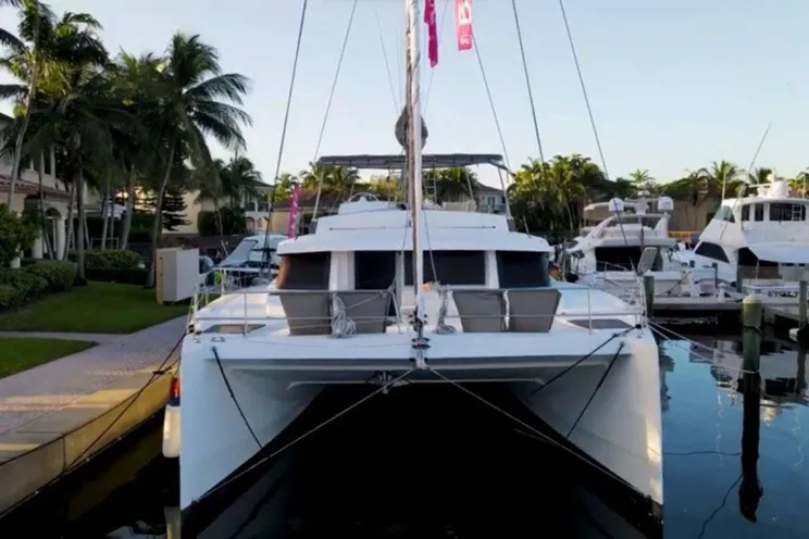 Charter Yacht ZURI 3 - Bali 5.4 - 3 Cabins - Nassau - Exumas - Bahamas