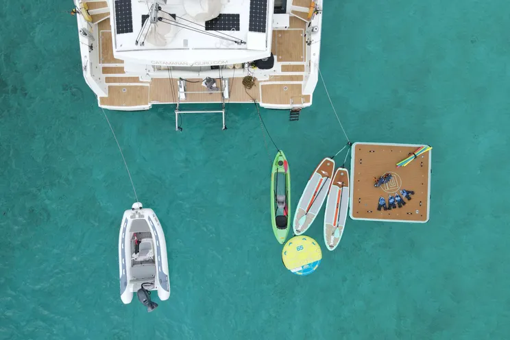 Charter Yacht ZURI 3 - Bali 5.4 - 3 Cabins - Nassau - Exumas - Bahamas