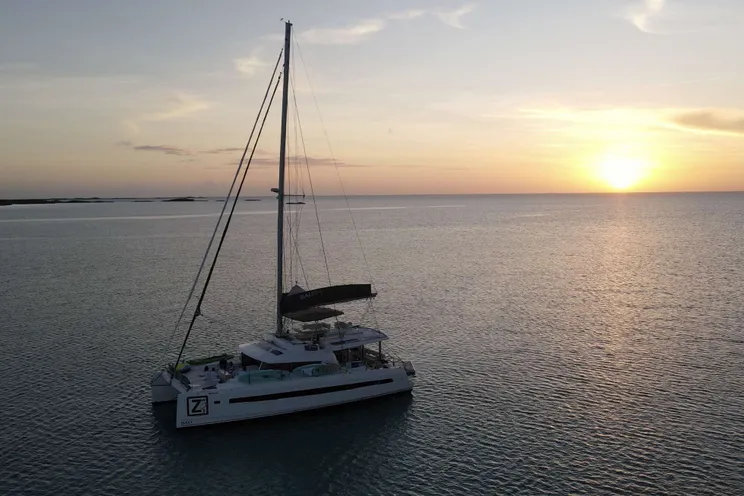 Charter Yacht ZURI 3 - Bali 5.4 - 3 Cabins - Nassau - Exumas - Bahamas
