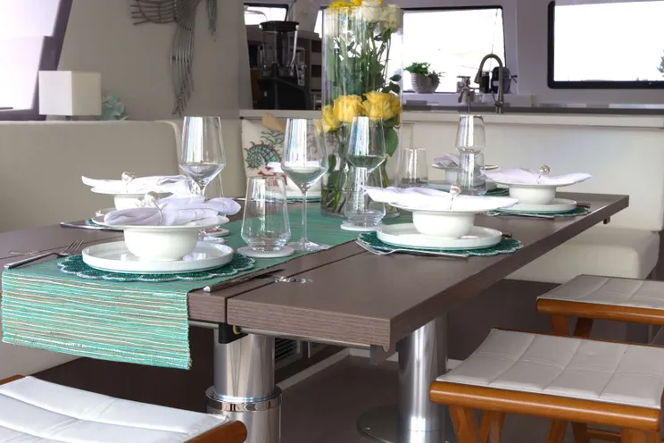 Charter Yacht ZURI 3 - Bali 5.4 - 3 Cabins - Nassau - Exumas - Bahamas