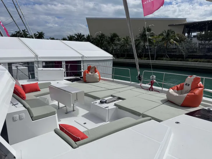 BAREFOOT BLISS Bali 5.4 - foredeck lounge BAREFOOT BLISS Bali 5.4 - foredeck lounge