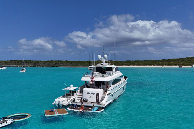 Charter Yacht NAYA MARYN - Horizon 94 - 4 Cabins - Nassau - Exumas - Staniel Cay - Bahamas