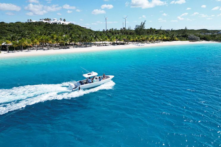 Charter Yacht NAYA MARYN - Horizon 94 - 4 Cabins - Nassau - Exumas - Staniel Cay - Bahamas