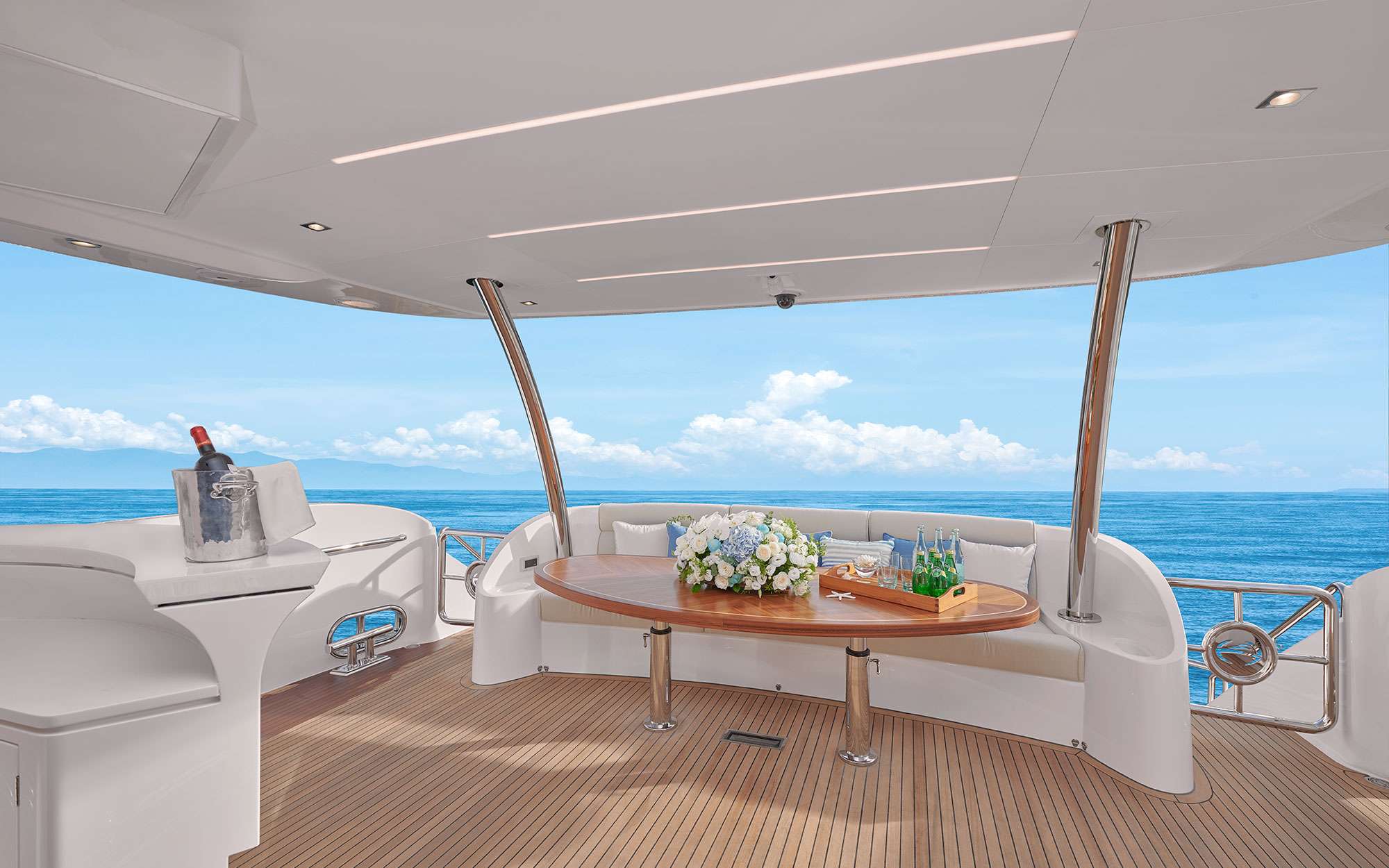 Charter Yacht NAYA MARYN - Horizon 94 - 4 Cabins - Nassau - Exumas - Staniel Cay - Bahamas