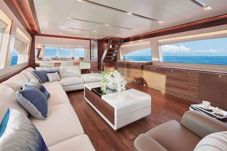 Charter Yacht NAYA MARYN - Horizon 94 - 4 Cabins - Nassau - Exumas - Staniel Cay - Bahamas