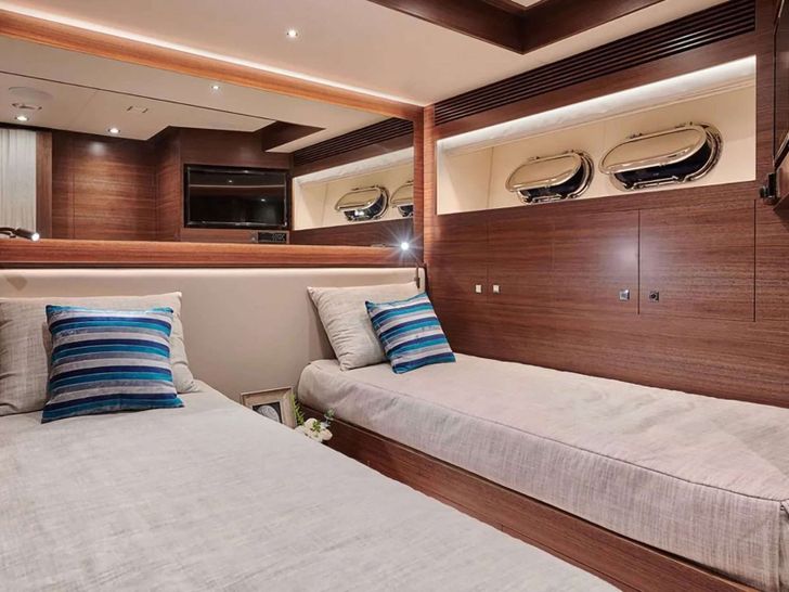 NAYA MARYN Horizon 94 - twin cabin NAYA MARYN Horizon 94 - twin cabin