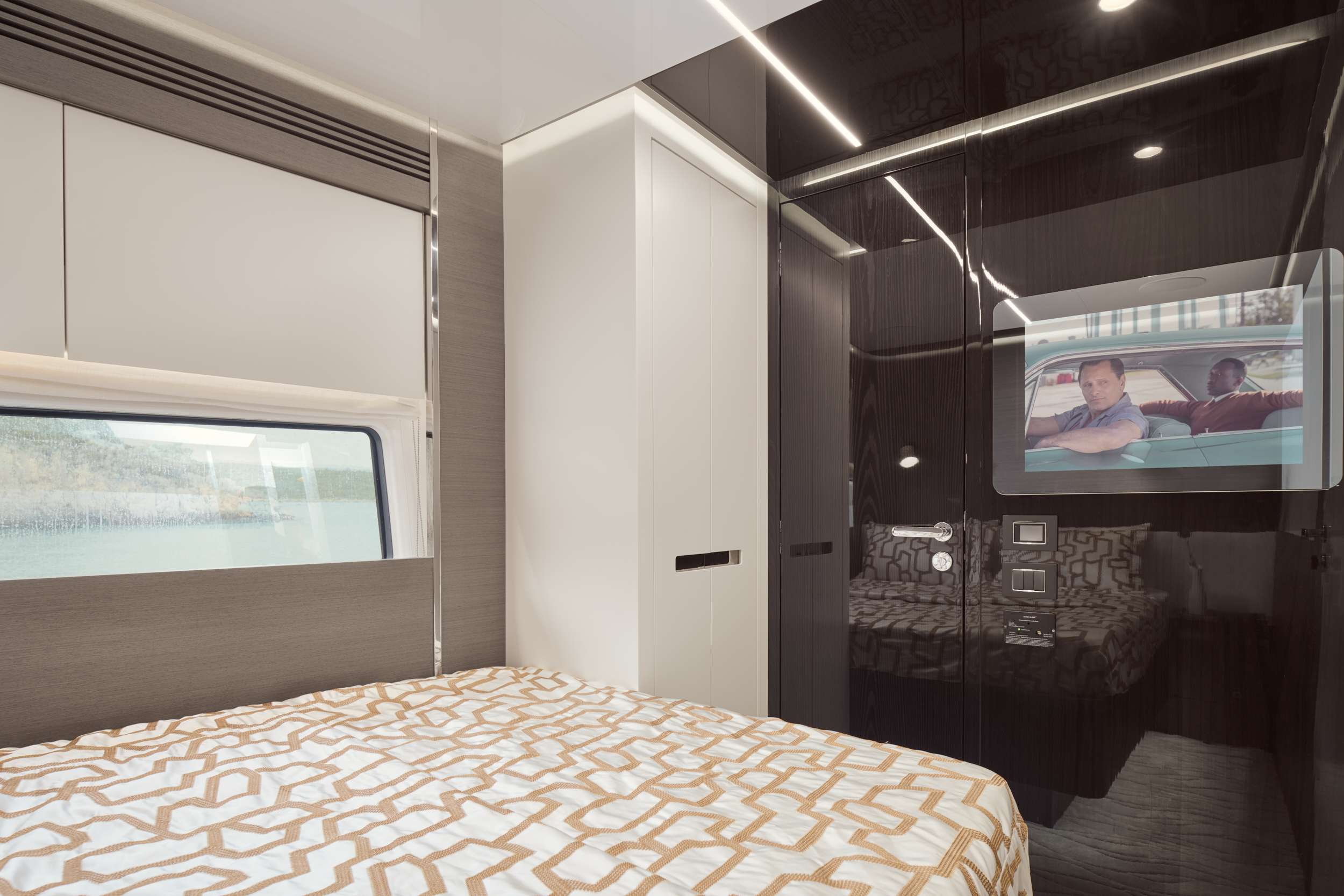 Charter Yacht MYNE - Azimut S8 - 4 Cabins - Kastela - Split - Dubrovnik - Hvar - Croatia