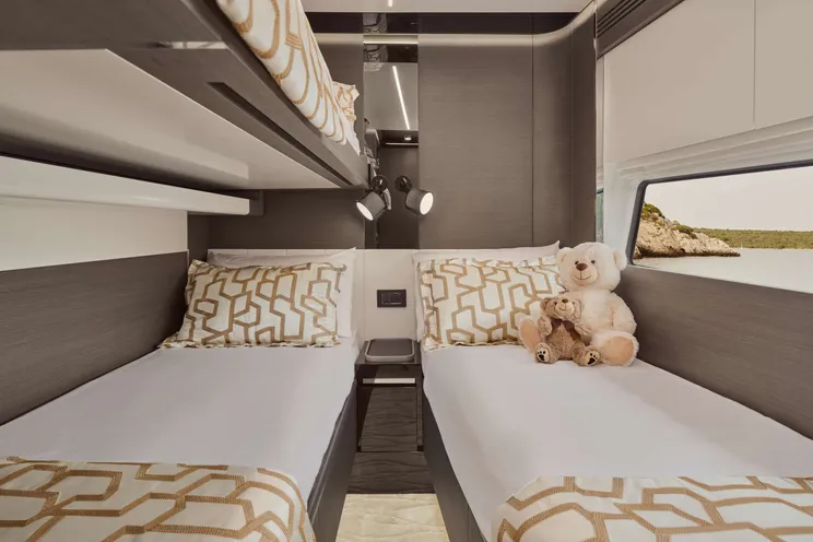 Charter Yacht MYNE - Azimut S8 - 4 Cabins - Kastela - Split - Dubrovnik - Hvar - Croatia