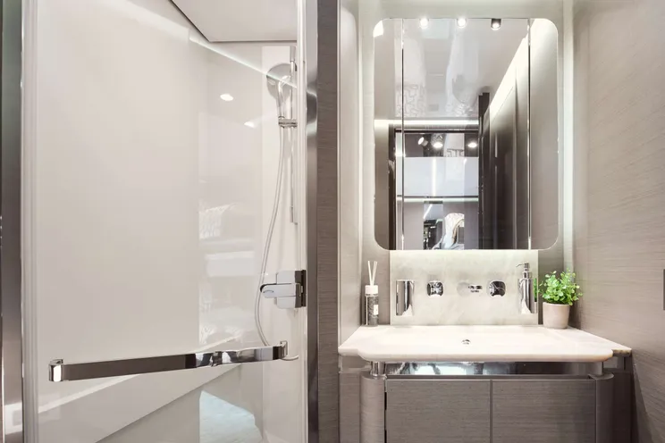 Charter Yacht MYNE - Azimut S8 - 4 Cabins - Kastela - Split - Dubrovnik - Hvar - Croatia