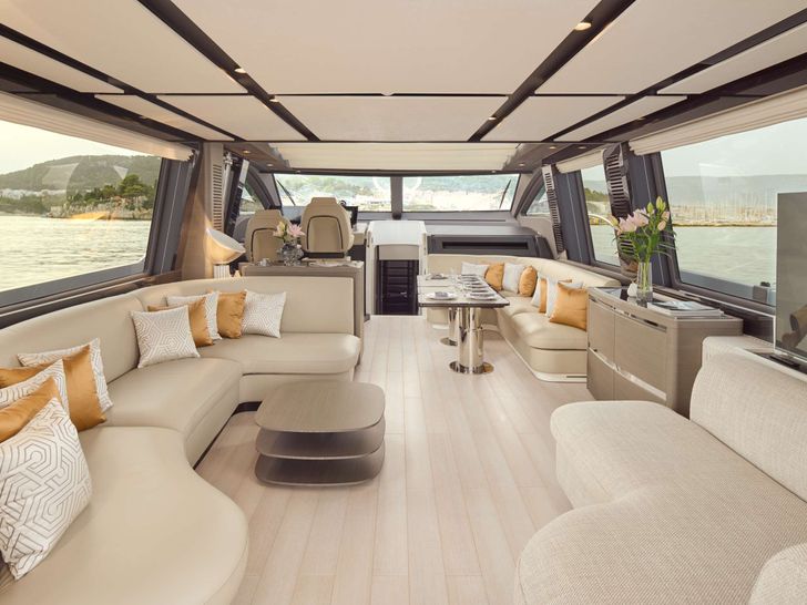 MYNE Azimut S8 - saloon MYNE Azimut S8 - saloon