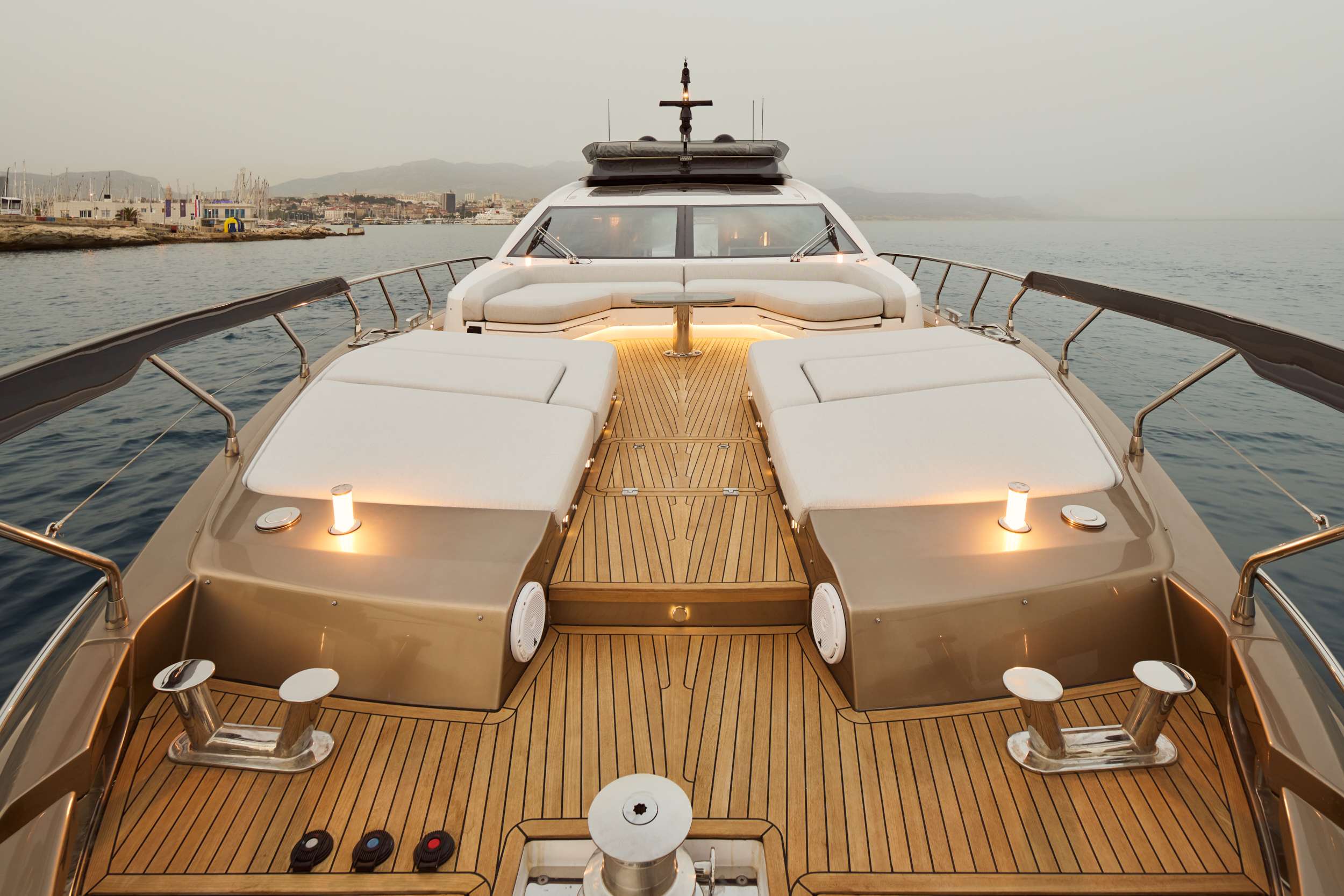 Charter Yacht MYNE - Azimut S8 - 4 Cabins - Kastela - Split - Dubrovnik - Hvar - Croatia
