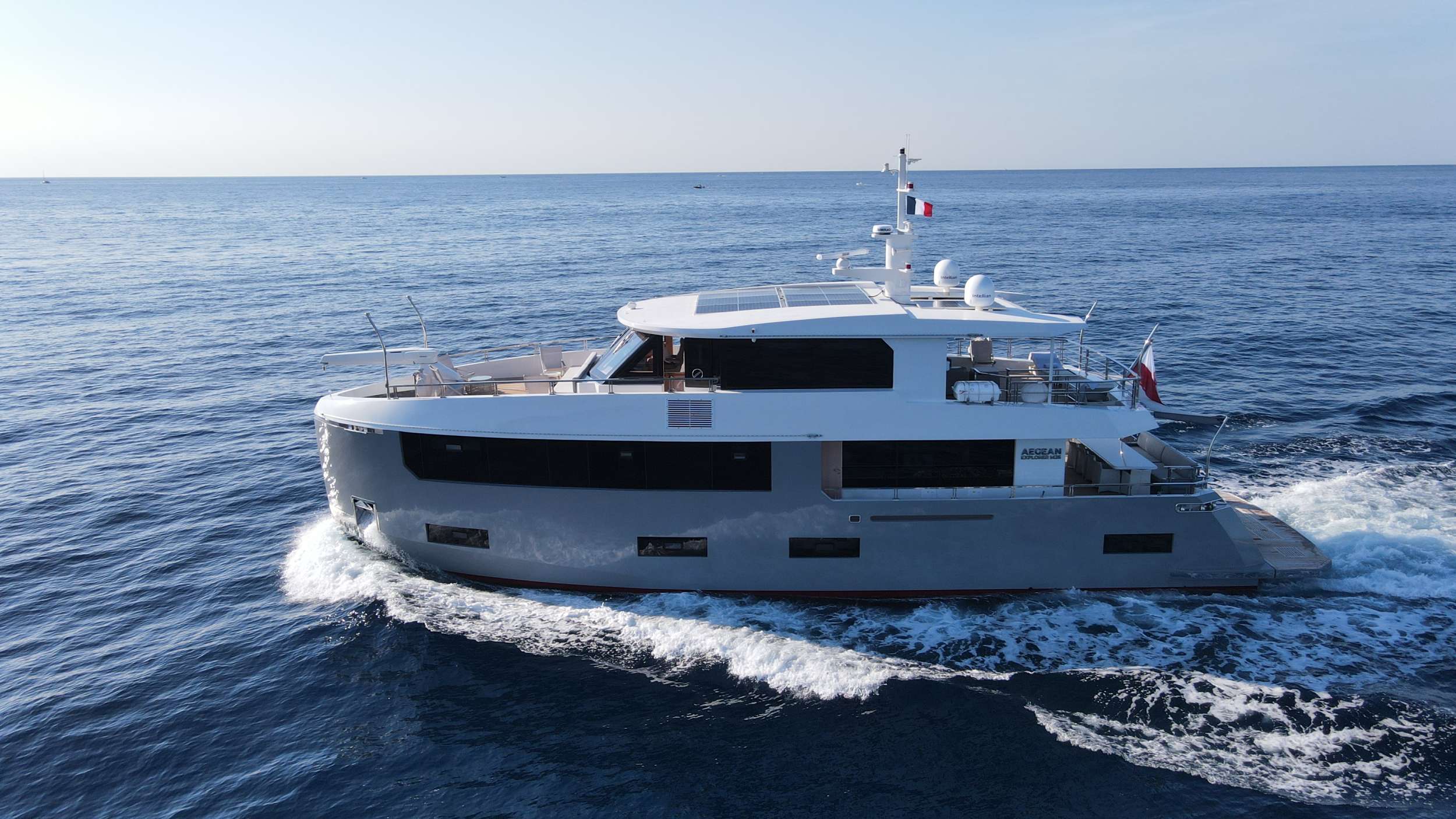 UKIEL Aegean Explorer M26 - profile