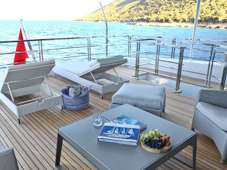 UKIEL Aegean Explorer M26 - sundeck aft sunbathing area UKIEL Aegean Explorer M26 - sundeck aft sunbathing area