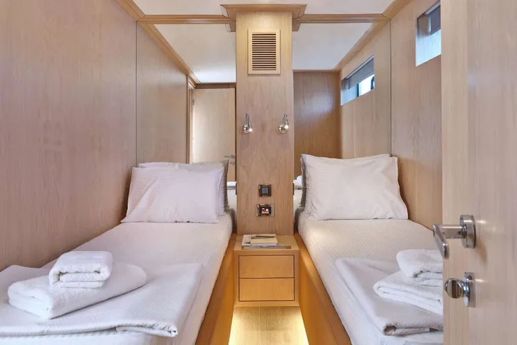 Charter Yacht UKIEL - Aegean Explorer M26 - 6 Cabins - Olbia - Porto Cervo - La Maddalena - Sardinia - Italy